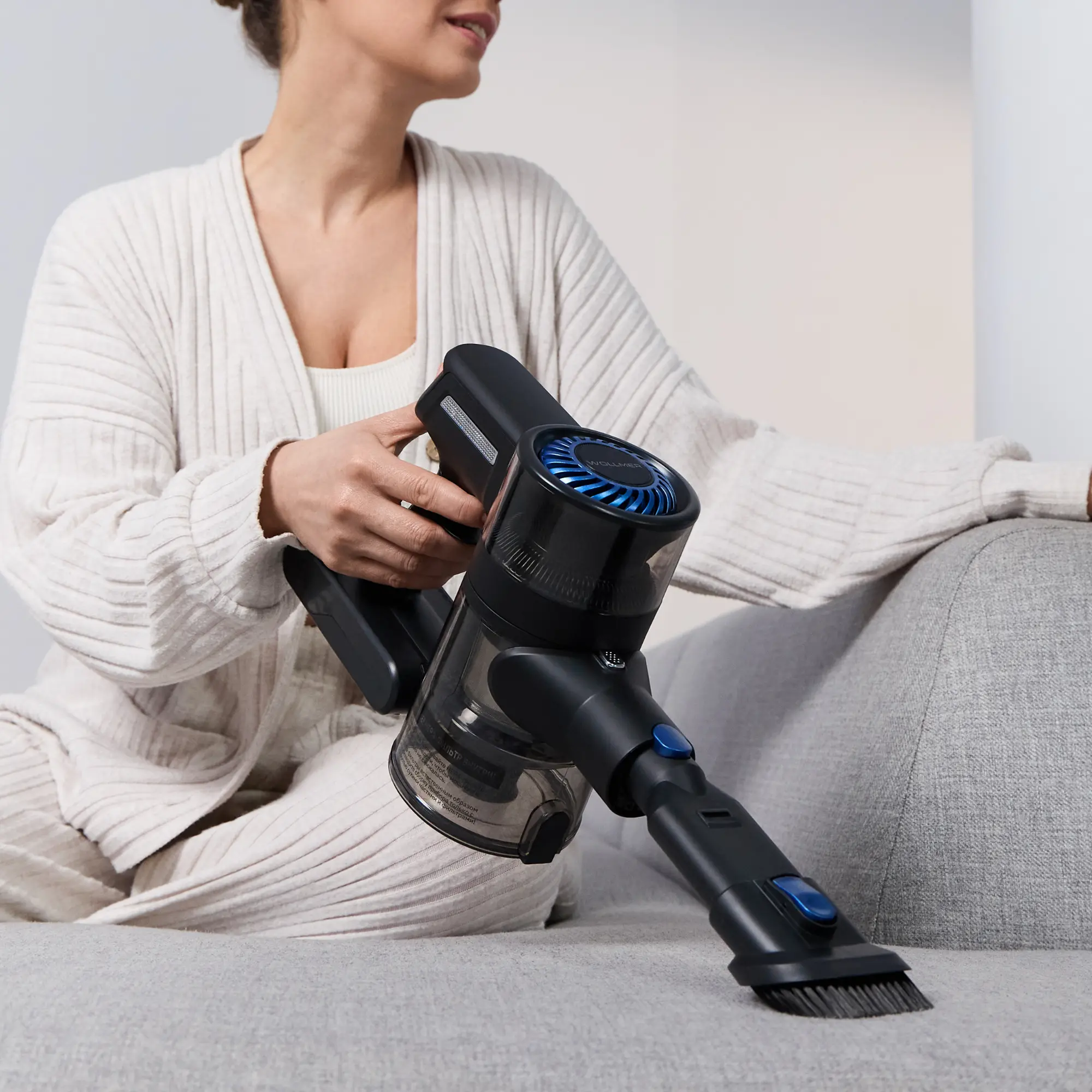 Вертикальный пылесос Wollmer D707 Sapphire