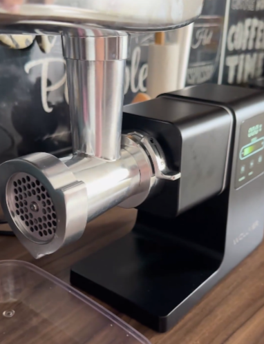 M909 отзыв Анна Озон