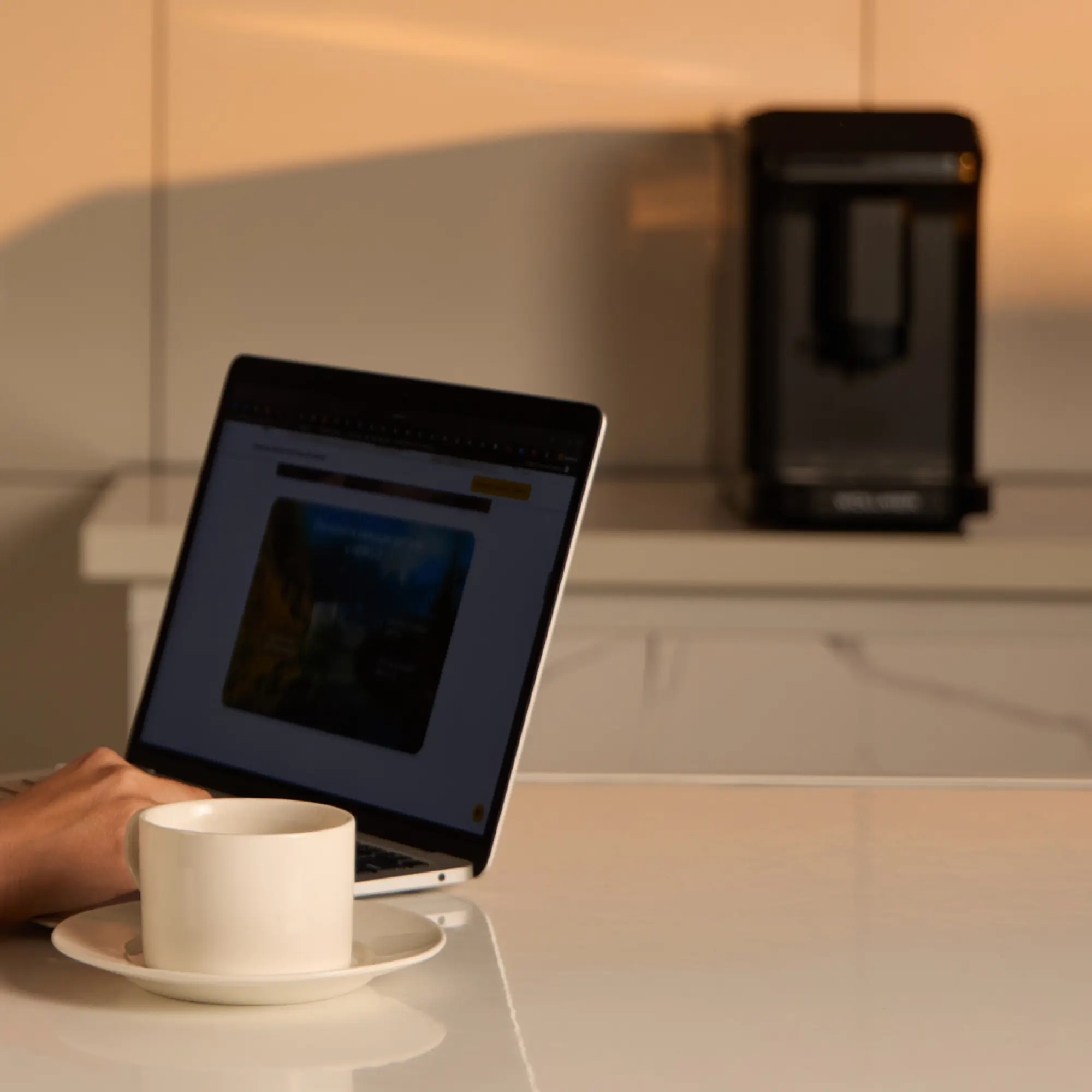 Автоматическая кофемашина Wollmer C505 Monolith