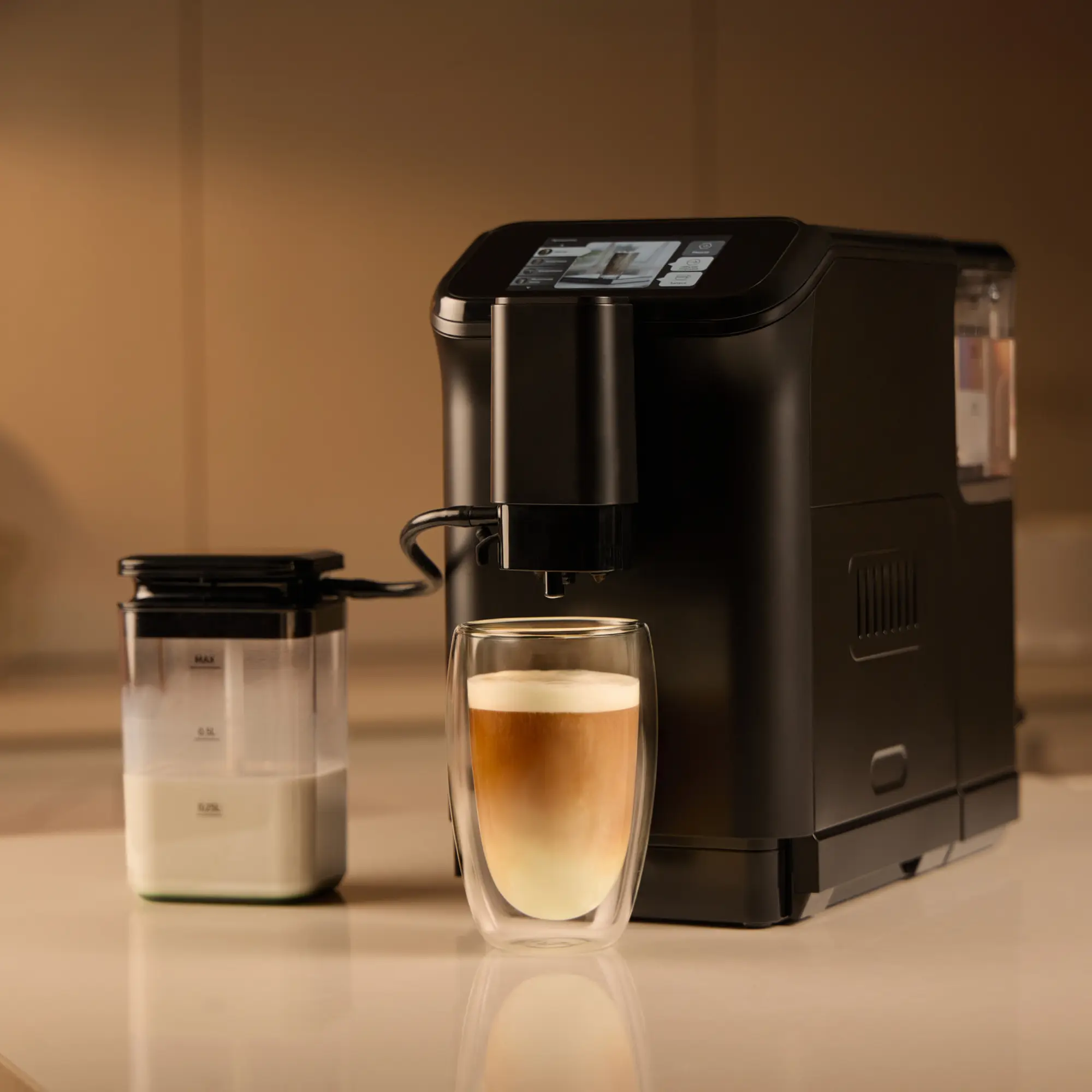 Автоматическая кофемашина Wollmer C505 Monolith